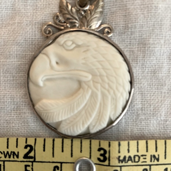 BALI Goddess carved bone EAGLE pendant - Picture 4 of 6